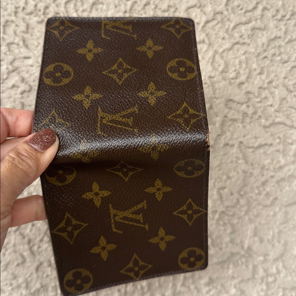 LOUIS VUITTON  Brown Monogram mens Wallet - Picture 4 of 12
